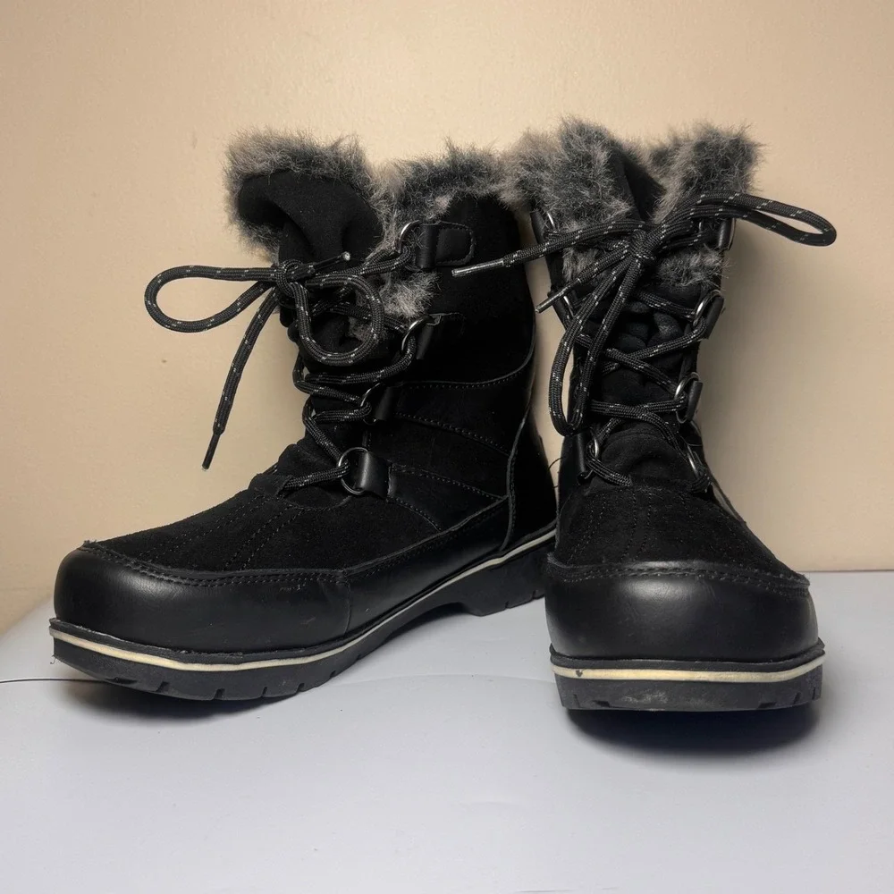 C9 Champion Womens Black Faux Fur Trim Lace‎ Up Winter Snow Boots Size 8